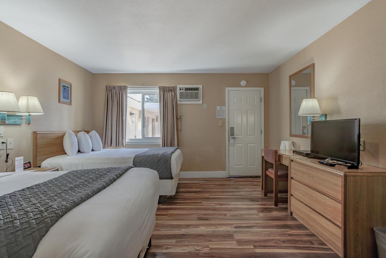 Shasta Pines Motel & Suites Burney Eksteriør billede
