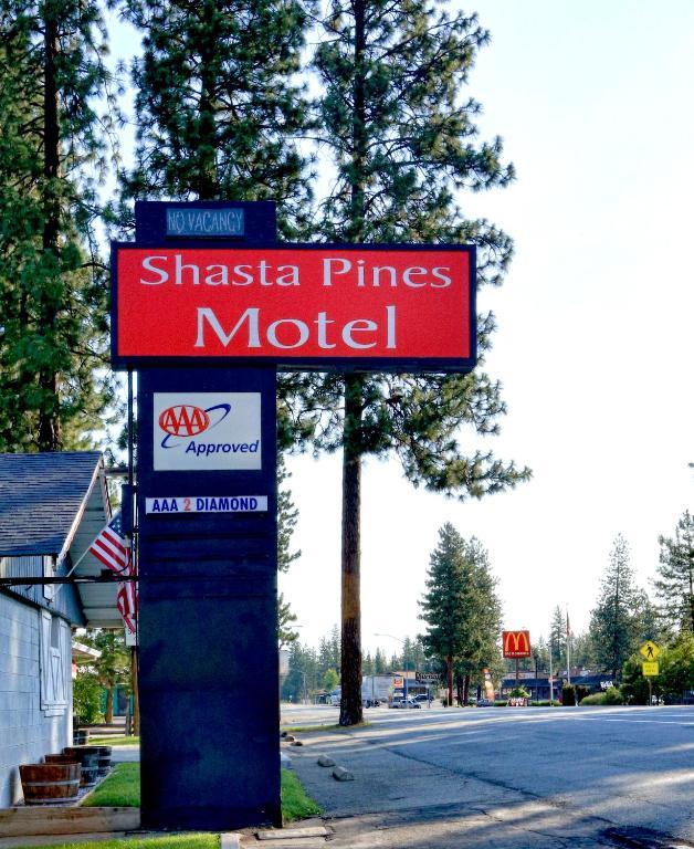 Shasta Pines Motel & Suites Burney Eksteriør billede